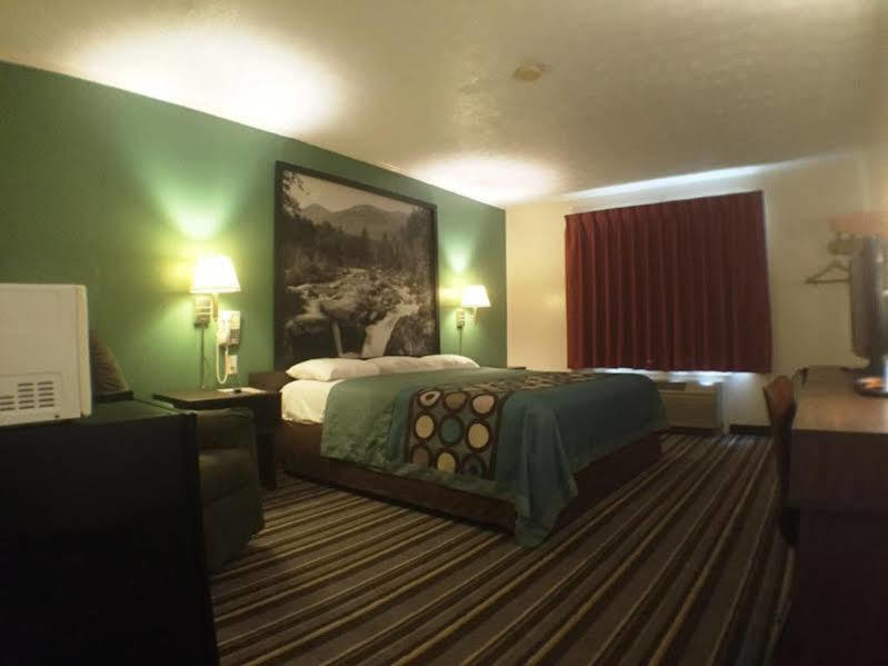 Syracuse Inn 东锡拉丘兹 外观 照片